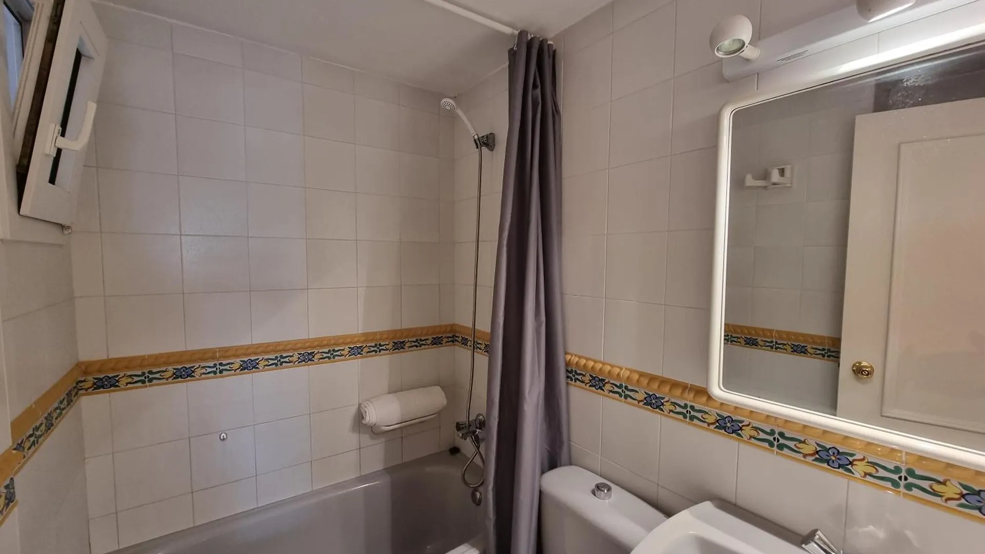 La Escala Terrassa Del Mar Htm31A Apartment L'Escala